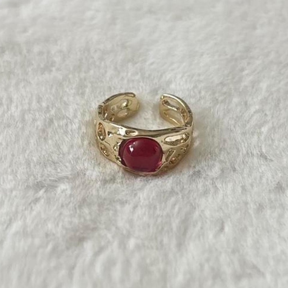 5/$15 🩷 MUST BUNDLE Gold Open Band Ring with Deep Red Cabochon - Picture 3 of 6